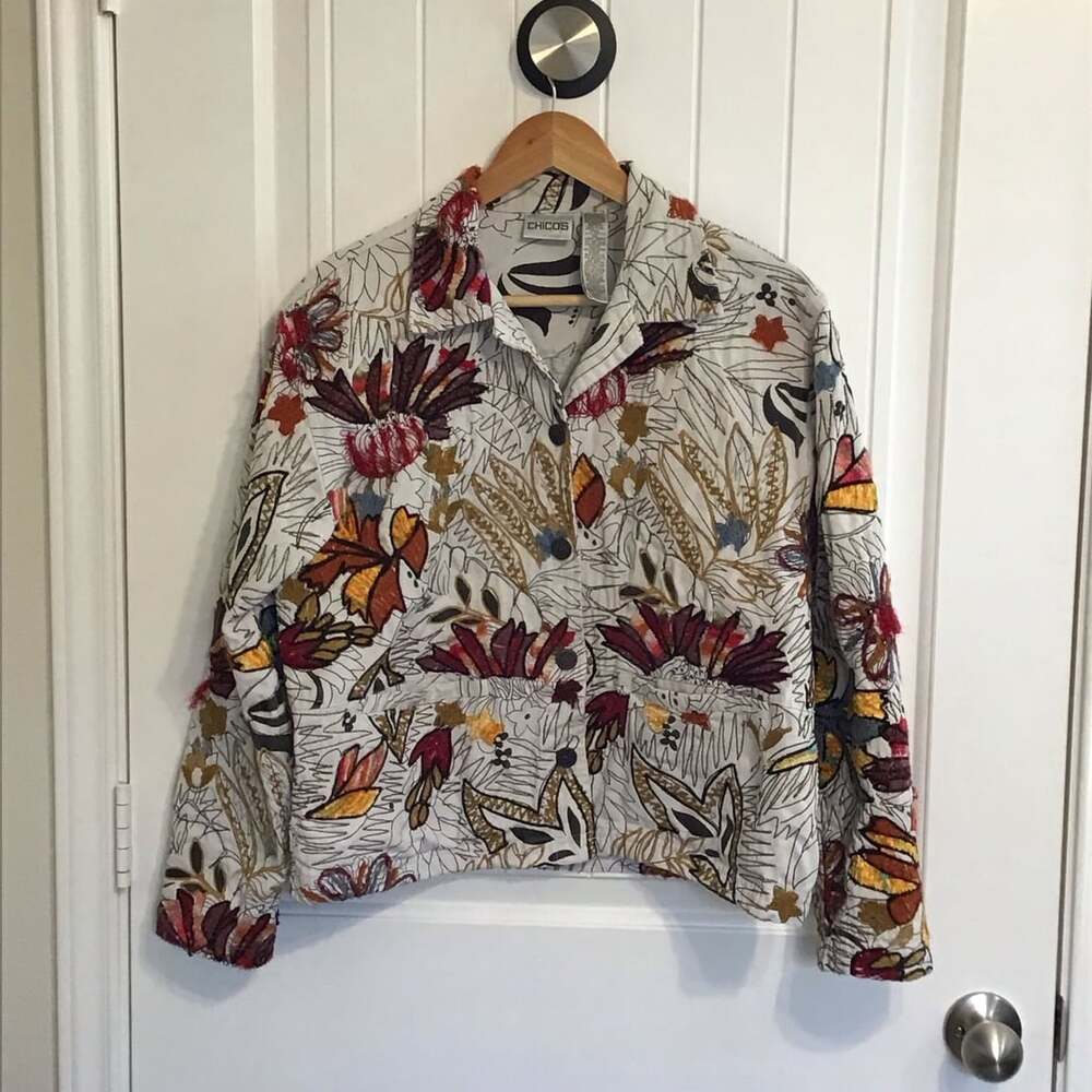 Chico's Women's Garden Bloom Roadster Denim Floral Embroidered Jacket Size 8